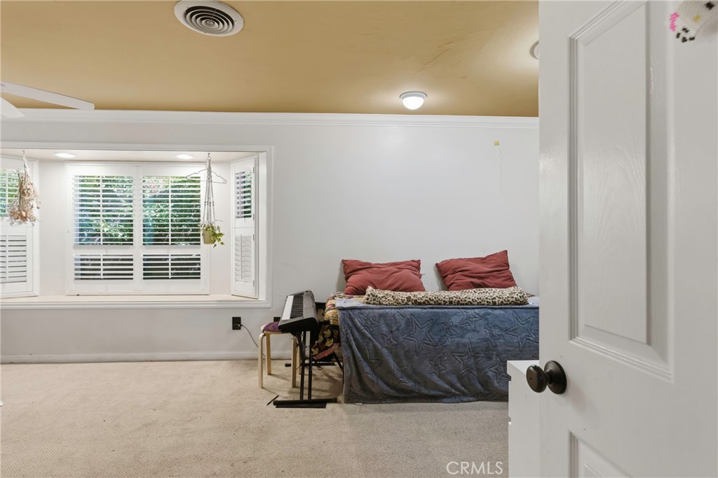2512 Moffitt Way Property Photo 32