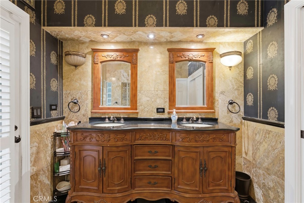 2512 Moffitt Way Property Photo 45