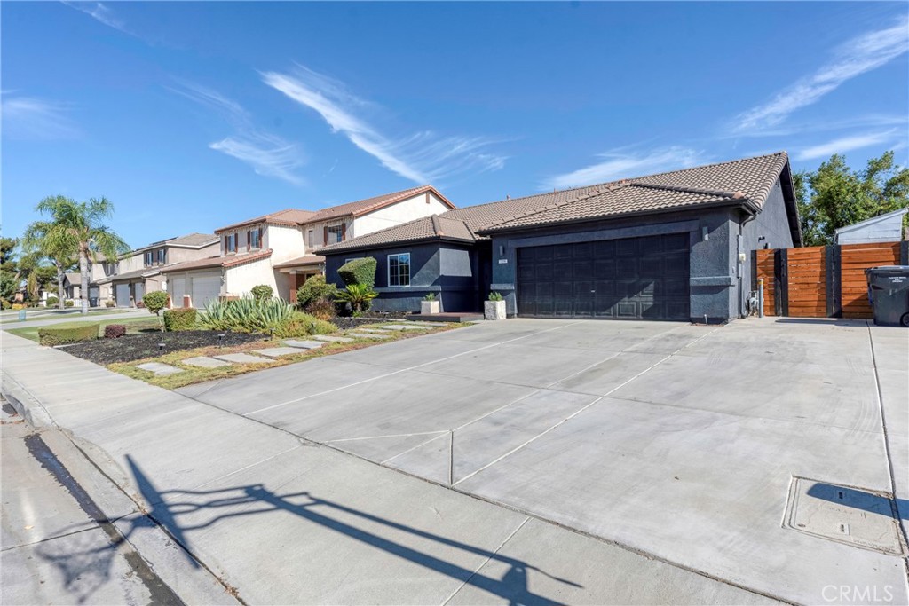 12206 Mezzadro Avenue Property Photo 4