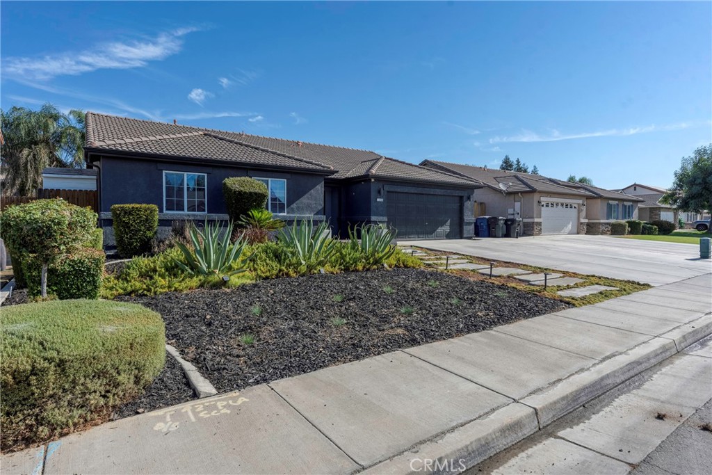 12206 Mezzadro Avenue Property Photo 5