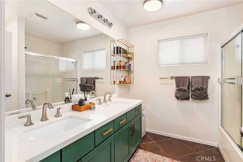 12206 Mezzadro Avenue Property Photo 34