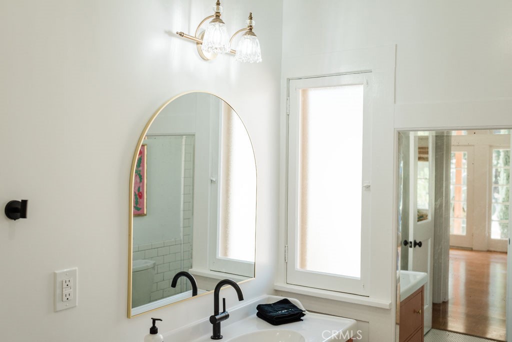 503 Oak Property Photo 30