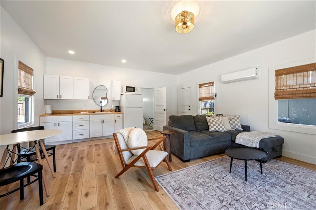 503 Oak Property Photo 44