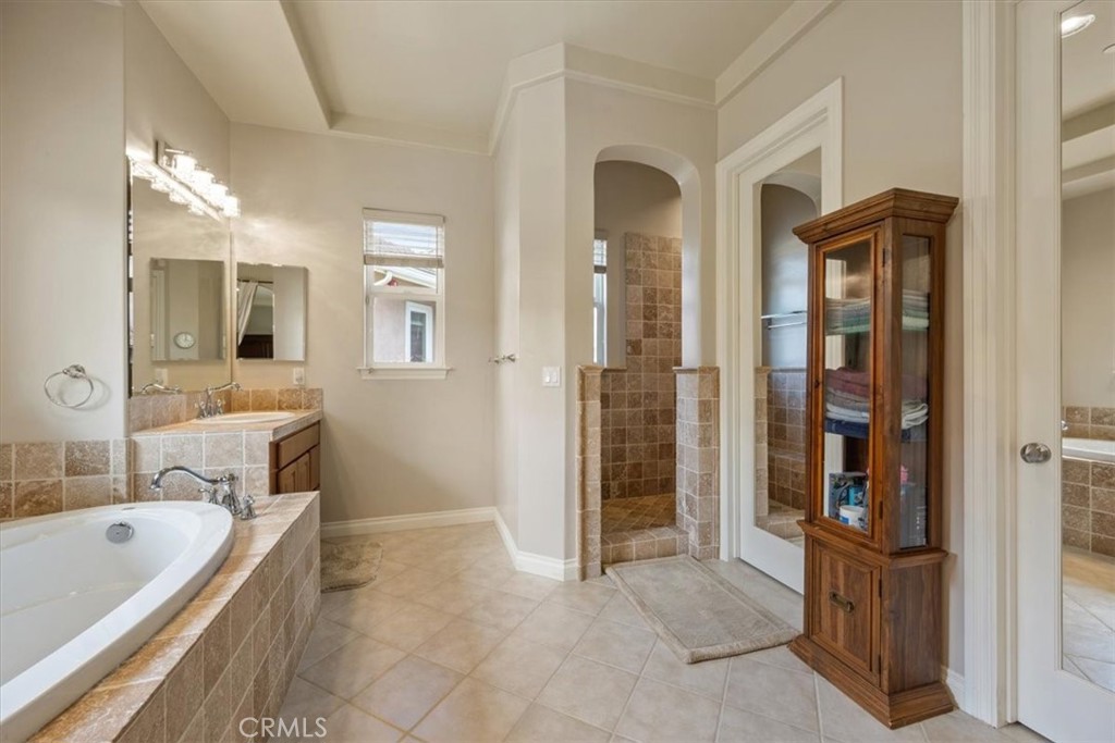 9350 Via Cielo Property Photo 32