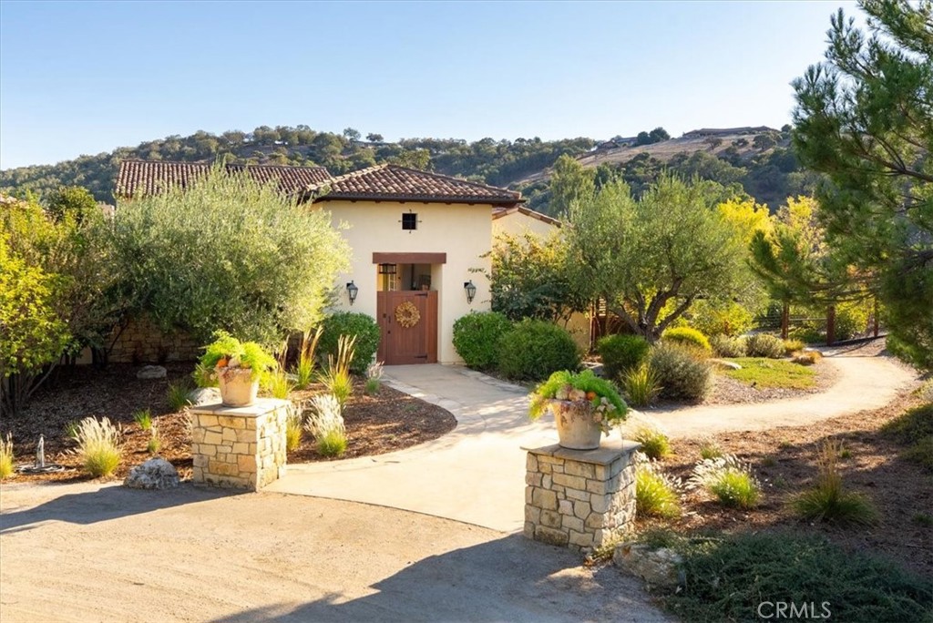 2325 Warm Springs Property Photo 5