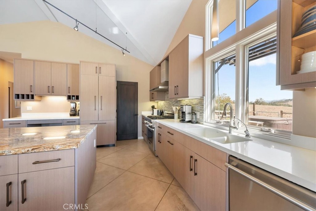 10530 La Ranchita Property Photo 28