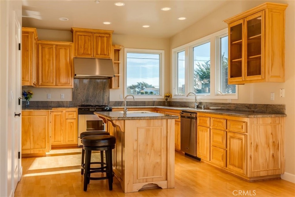 305 Ivar Street Property Photo 18