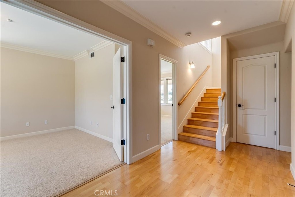 305 Ivar Street Property Photo 28