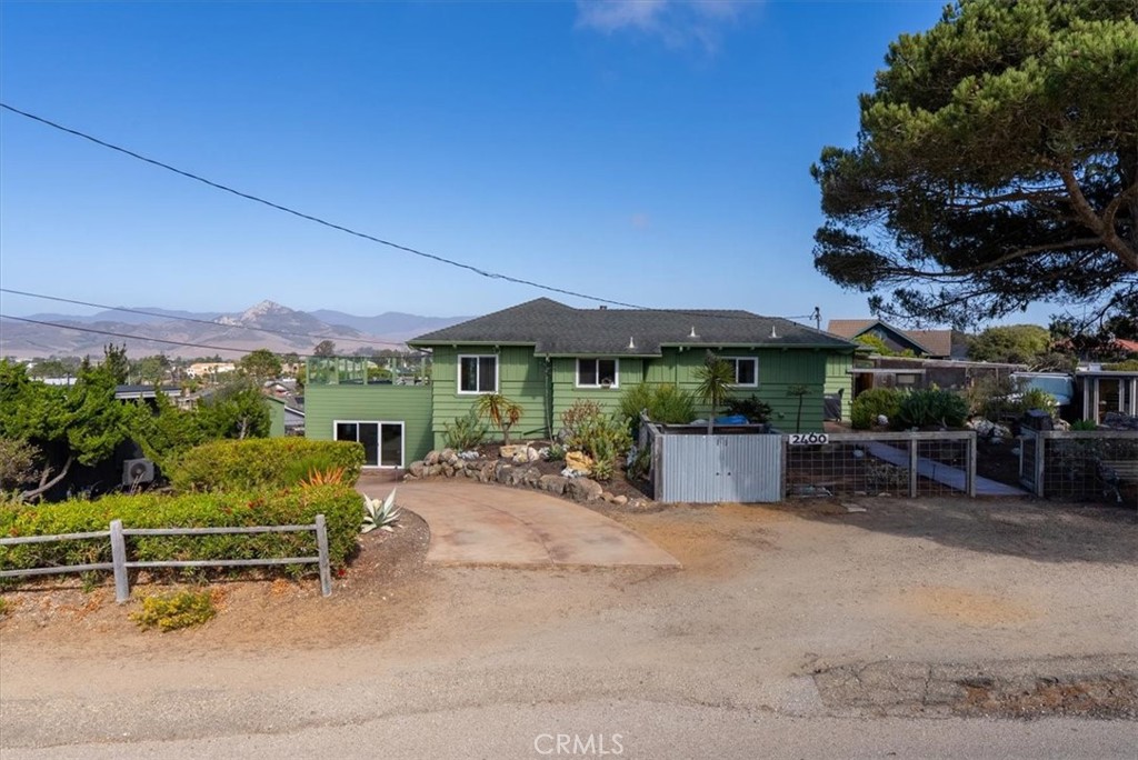2460 Bayview Heights Property Photo 9