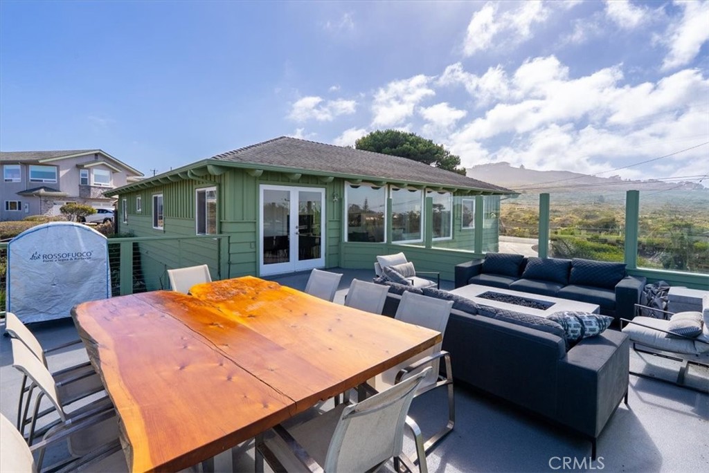 2460 Bayview Heights Property Photo 11