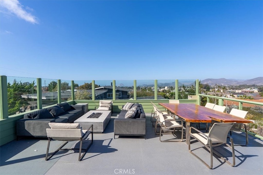 2460 Bayview Heights Property Photo 15
