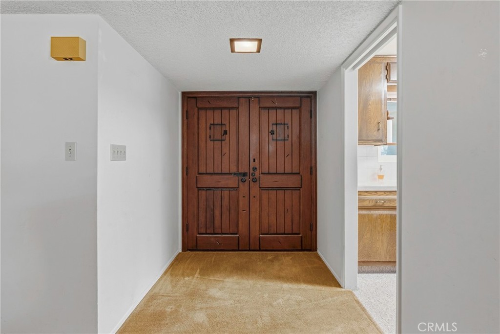 2408 Courtleigh Drive Property Photo 8
