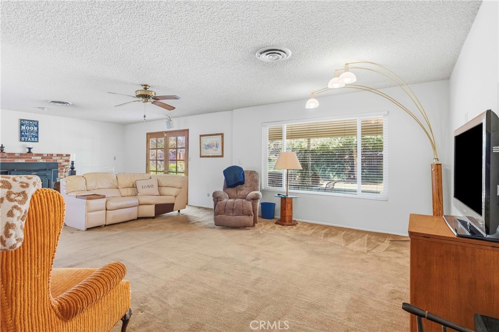 2408 Courtleigh Drive Property Photo 10