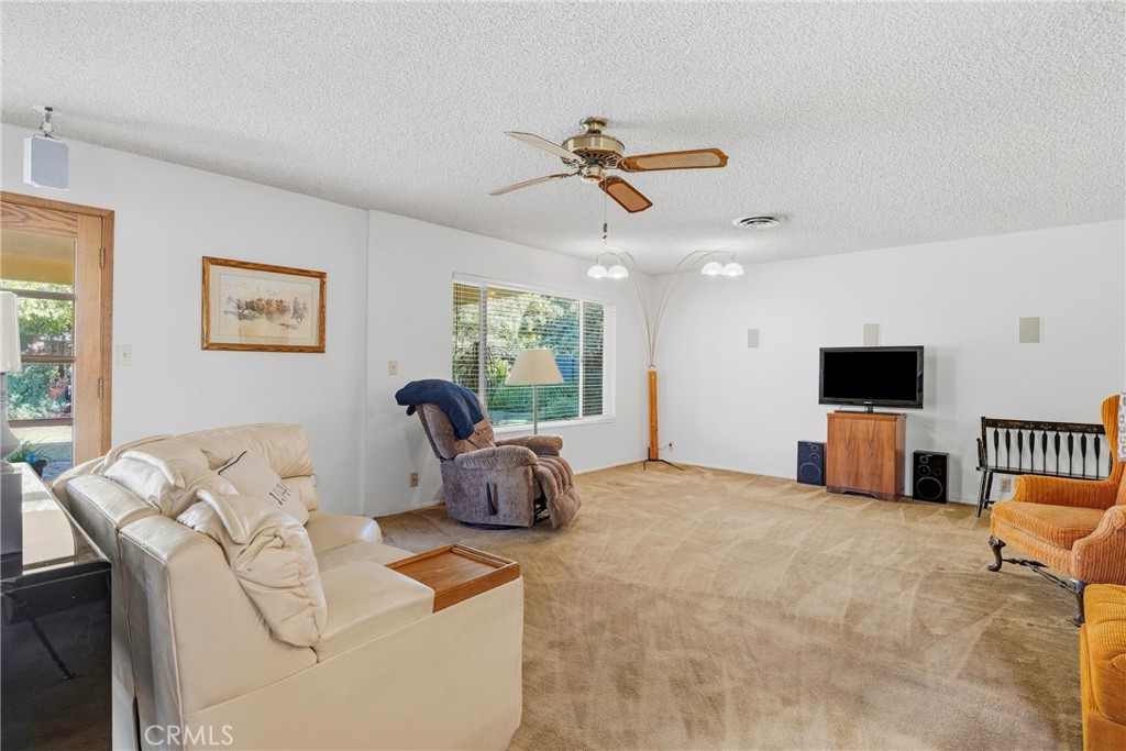 2408 Courtleigh Drive Property Photo 12