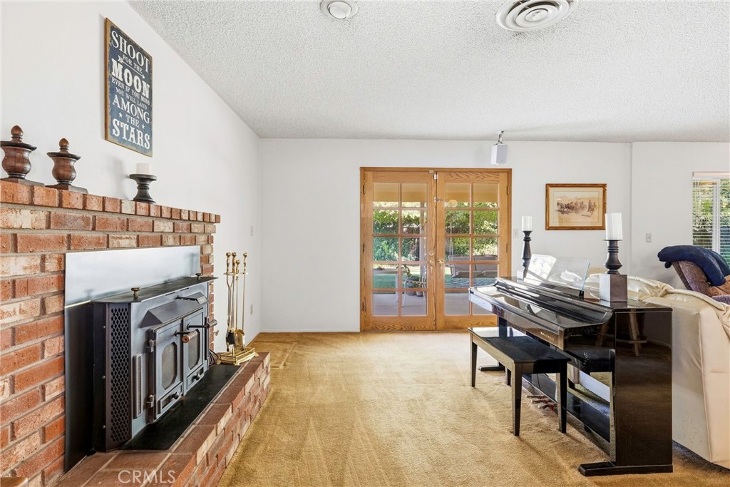 2408 Courtleigh Drive Property Photo 14
