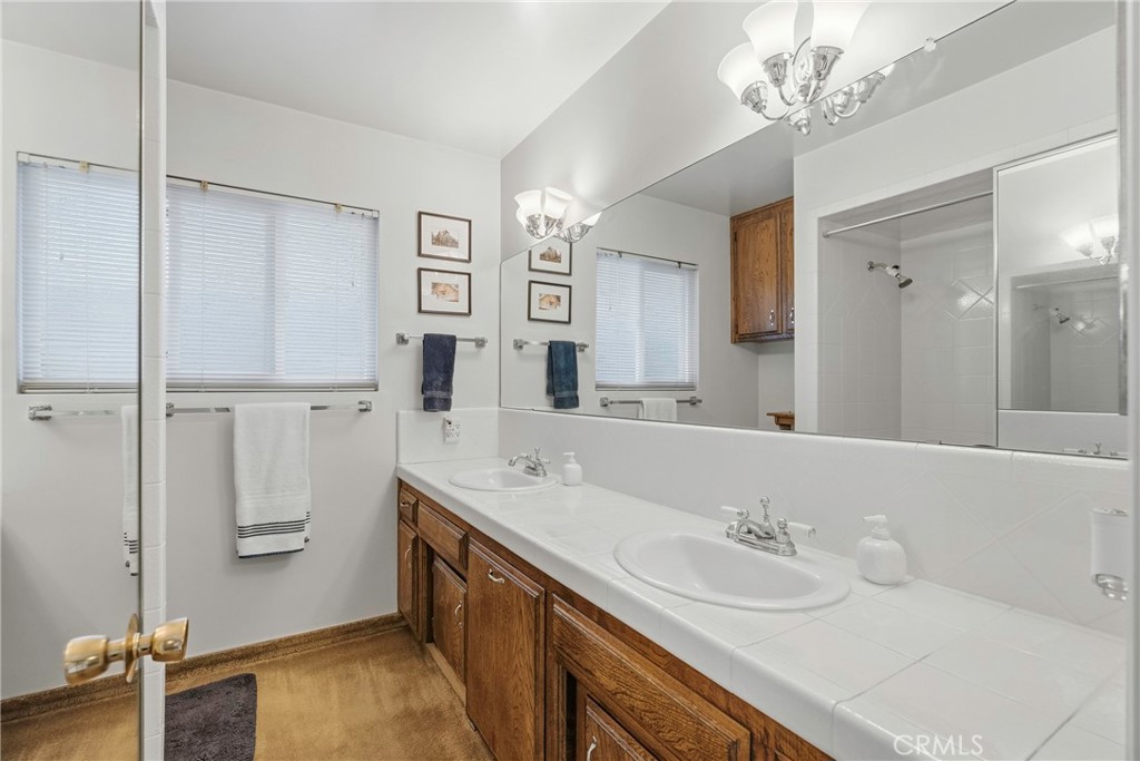 2408 Courtleigh Drive Property Photo 25