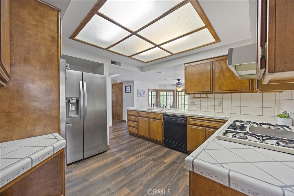 3512 Mccray Property Photo 28