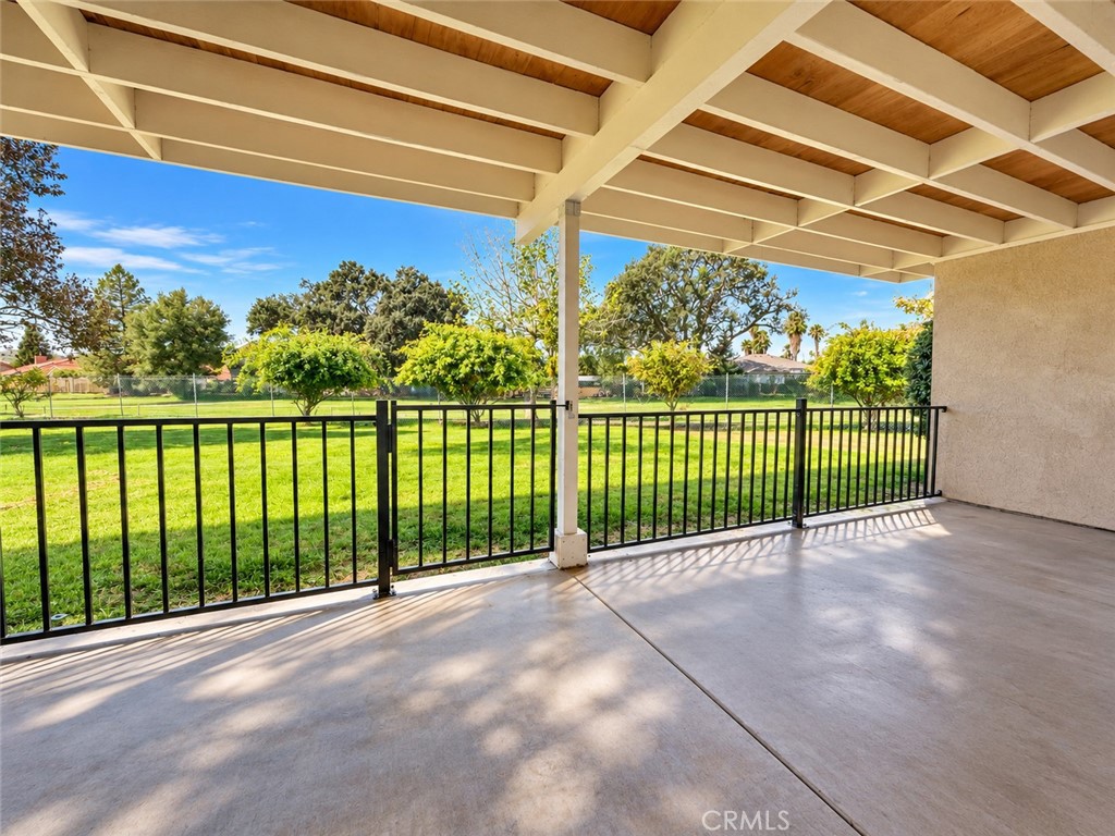 122 Flag Property Photo 13