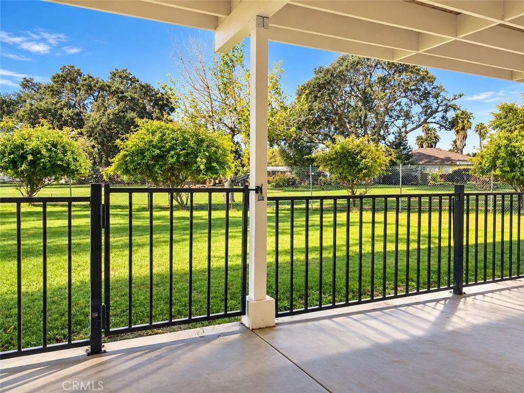 122 Flag Property Photo 15