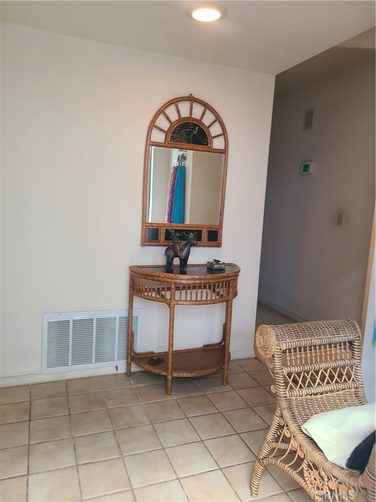 261 Via La Paz Property Photo 4
