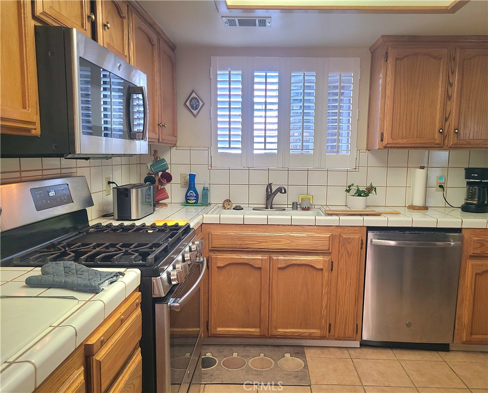 261 Via La Paz Property Photo 6