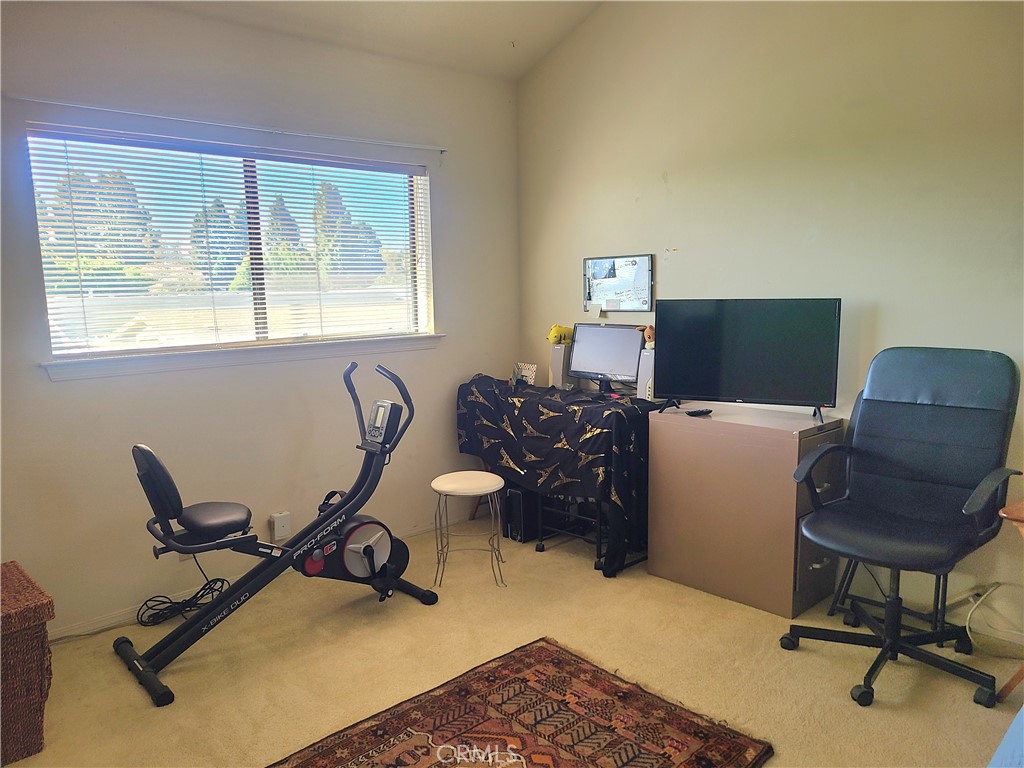 261 Via La Paz Property Photo 8
