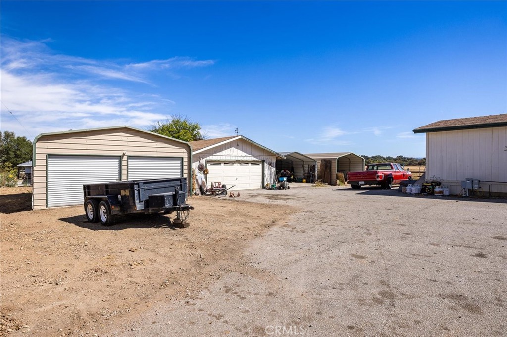 22815 I Property Photo 11