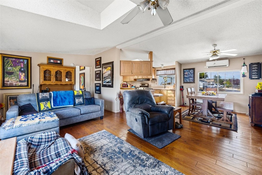 22815 I Property Photo 13