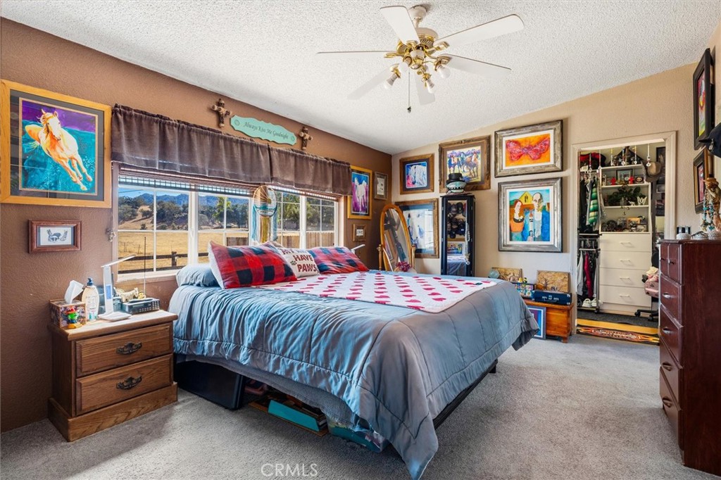 22815 I Property Photo 16