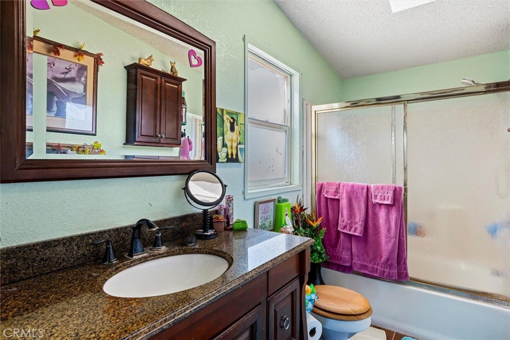 22815 I Property Photo 18