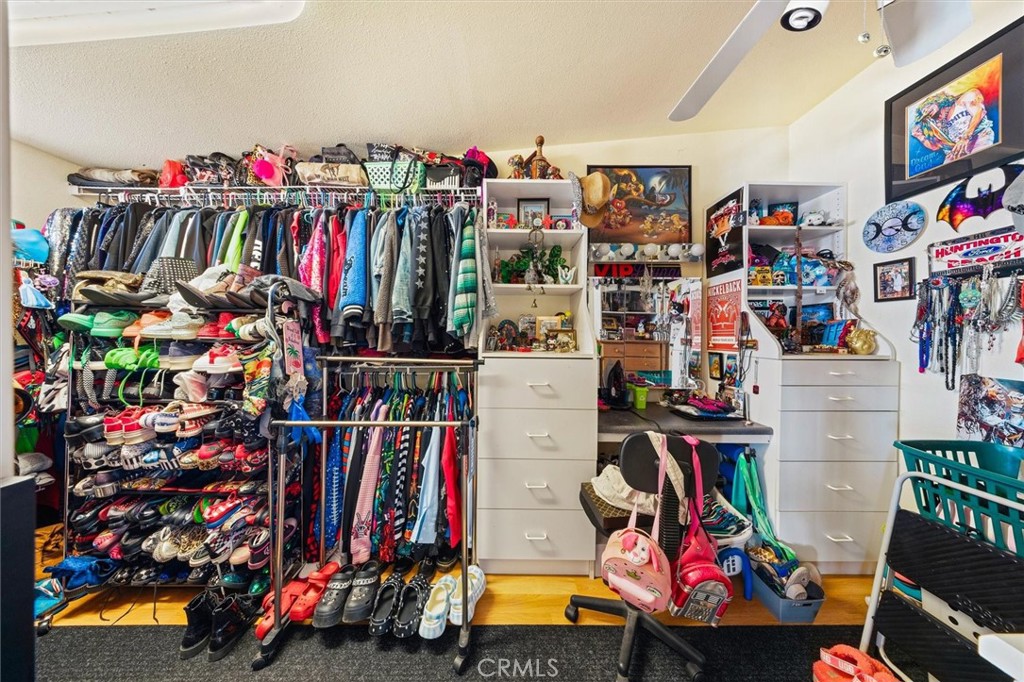22815 I Property Photo 19