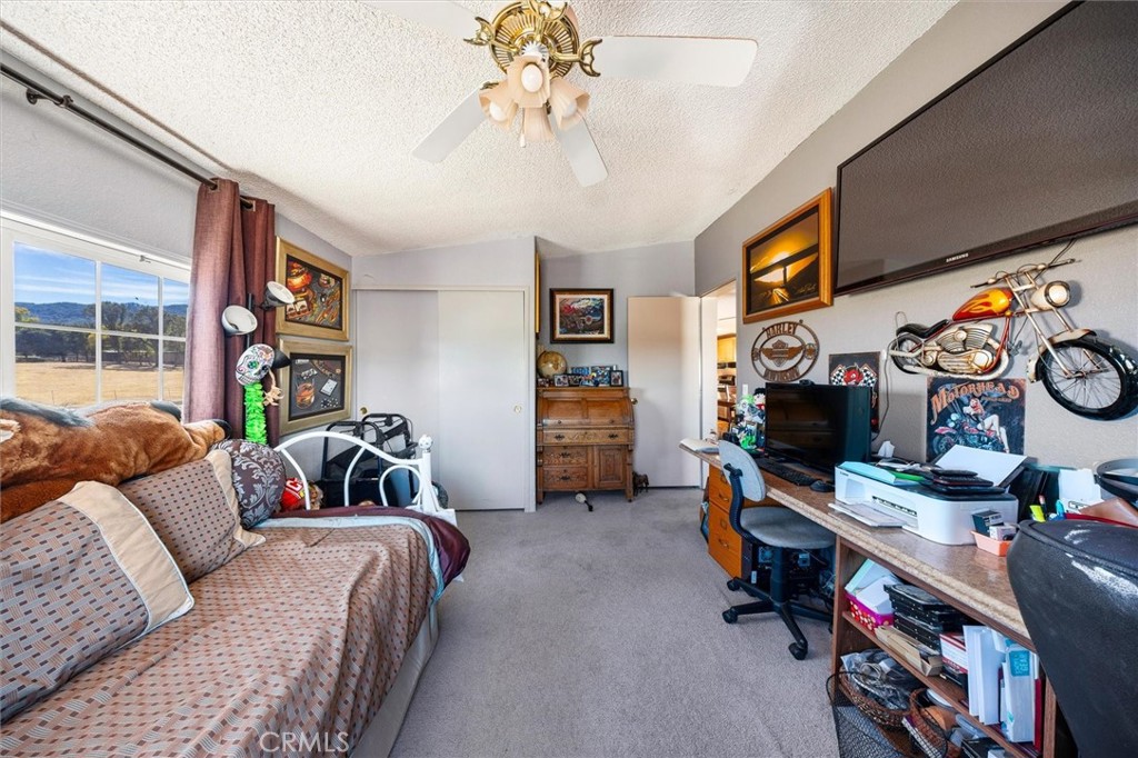22815 I Property Photo 20