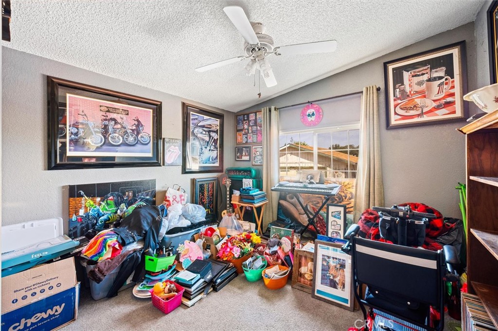 22815 I Property Photo 24