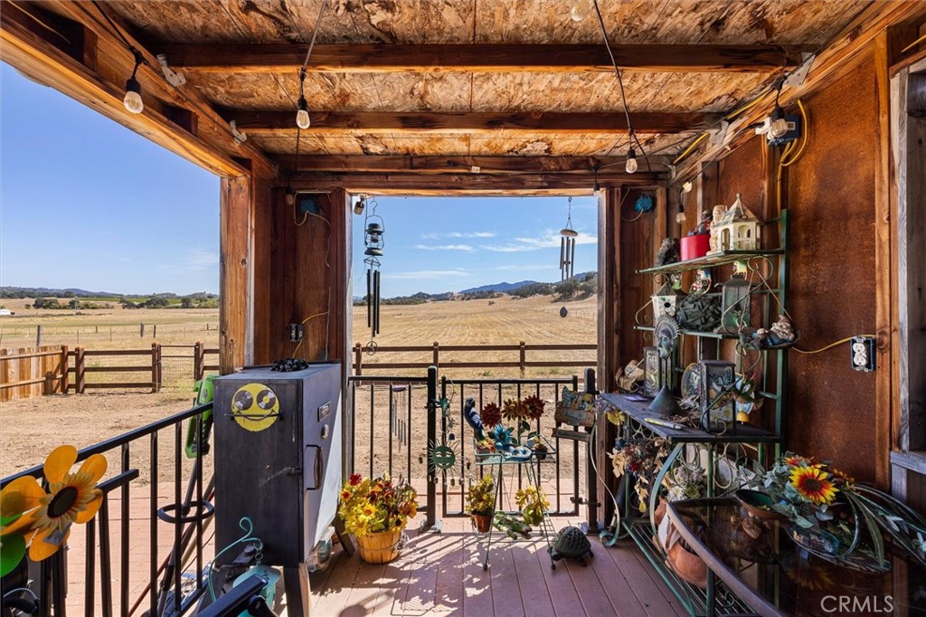 22815 I Property Photo 26