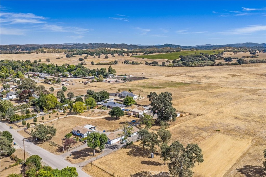 22815 I Property Photo 36