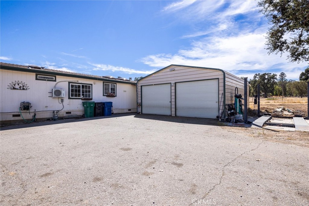 22815 I Property Photo 38