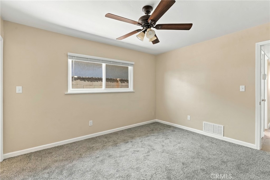 917 Elizabeth Court Property Photo 32