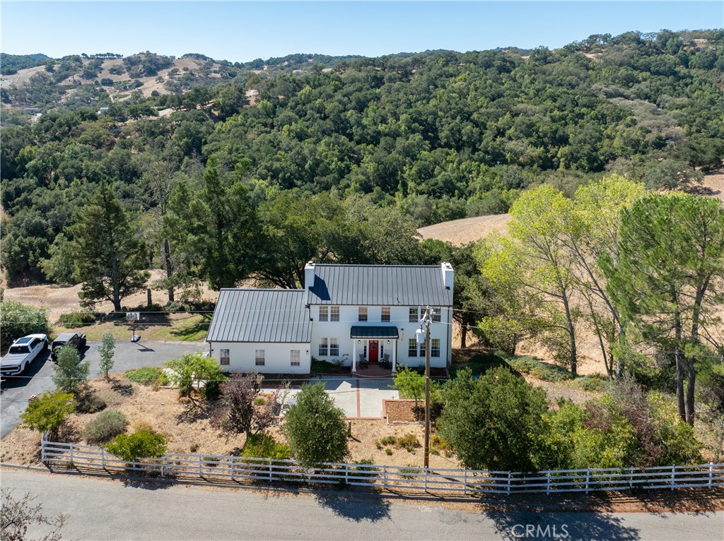 9850 Garcero Property Photo 3