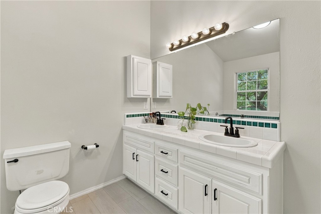 9850 Garcero Property Photo 38