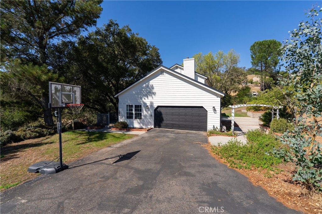 9850 Garcero Property Photo 43