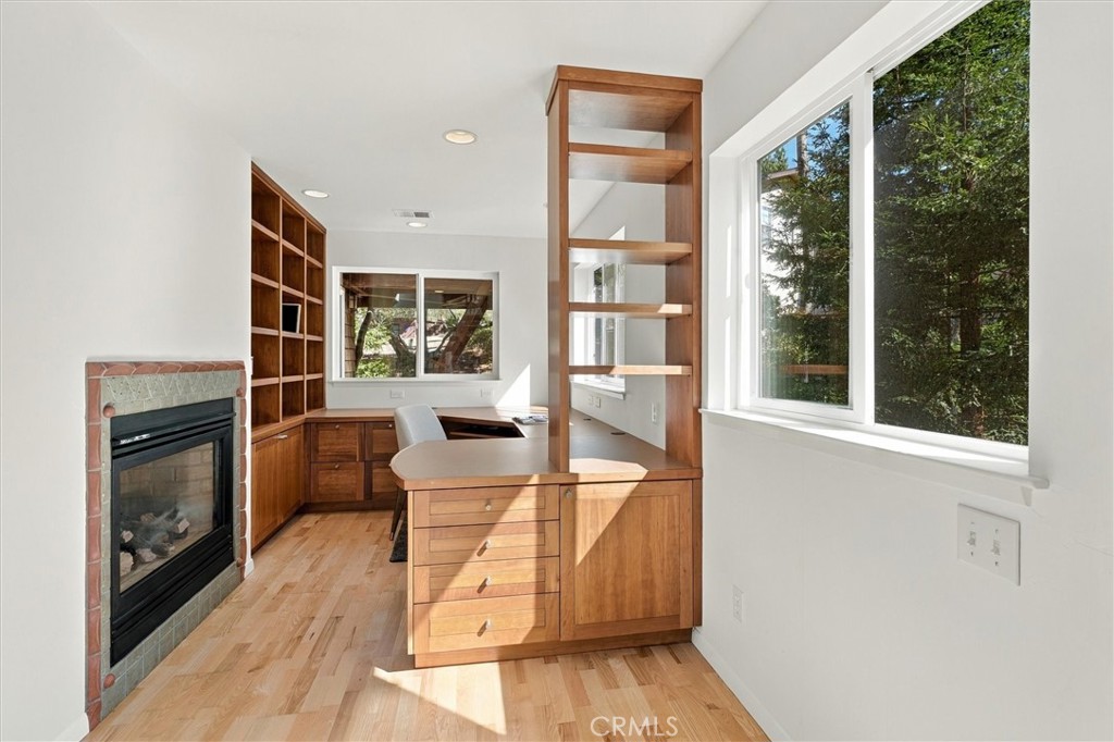 1086 Hillcrest Property Photo 28