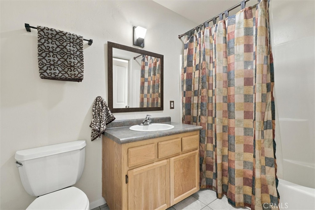 1086 Hillcrest Property Photo 34