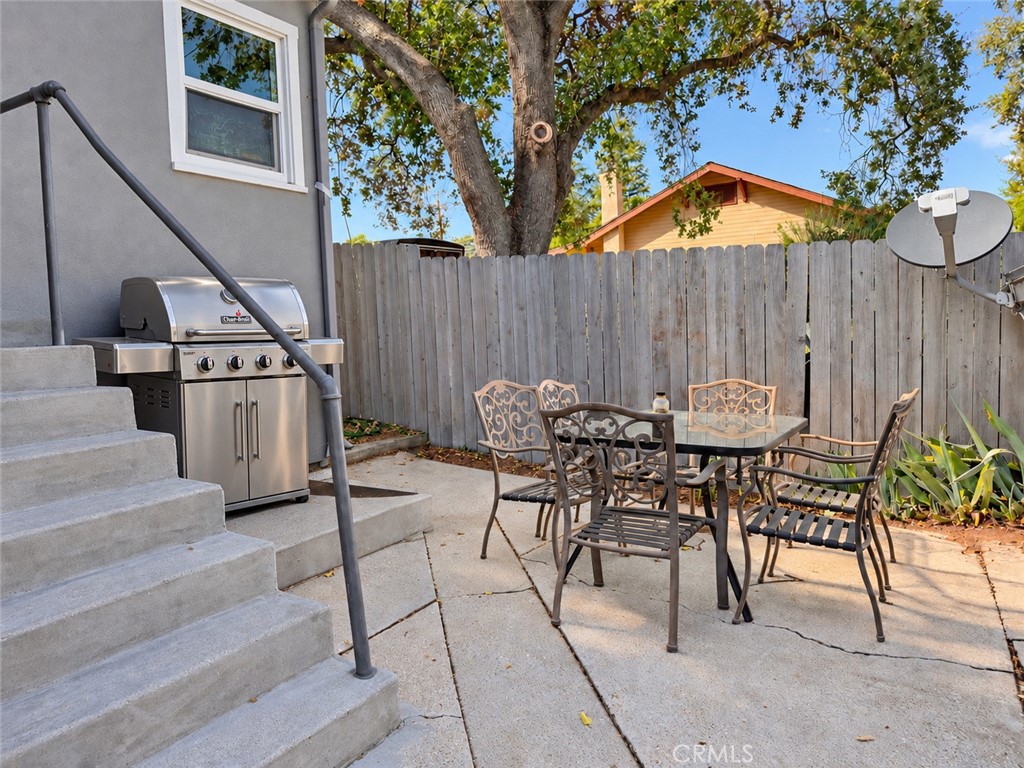 528 Oak Street Property Photo 17