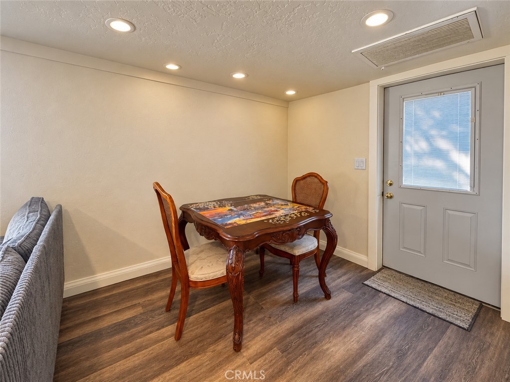 528 Oak Street Property Photo 23