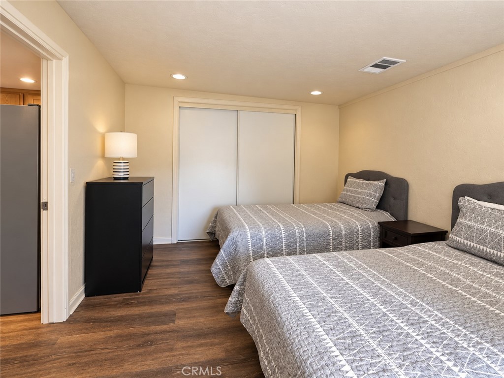 528 Oak Street Property Photo 24
