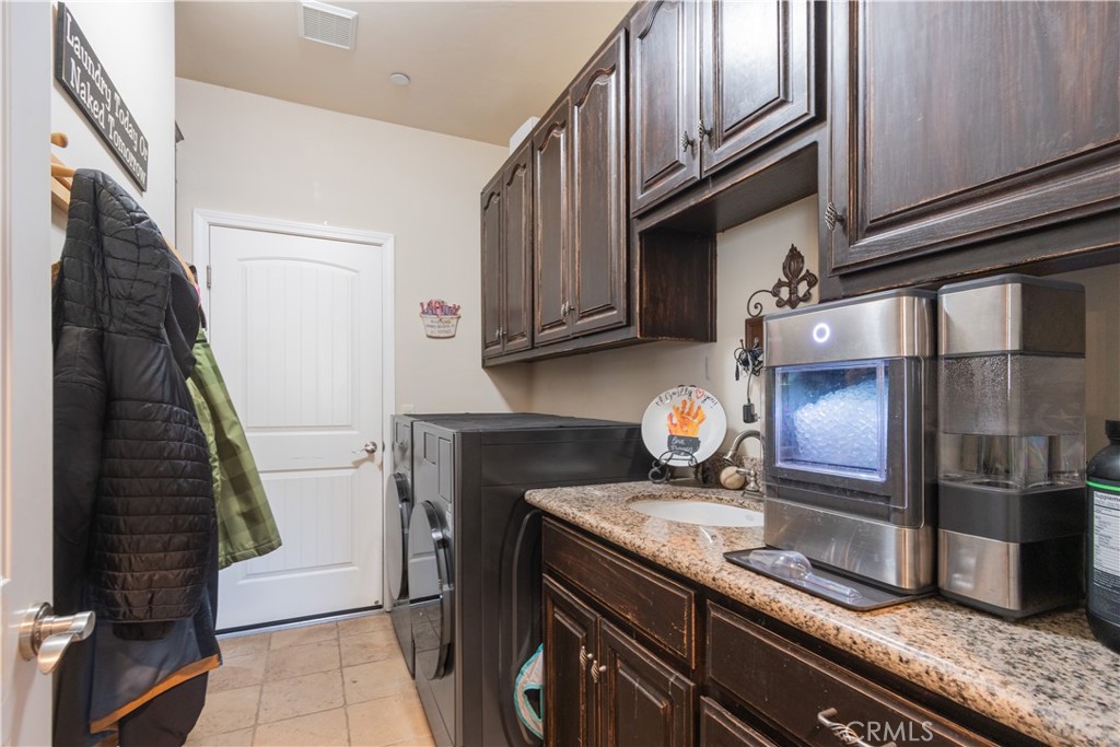 76925 Barker Road Property Photo 8