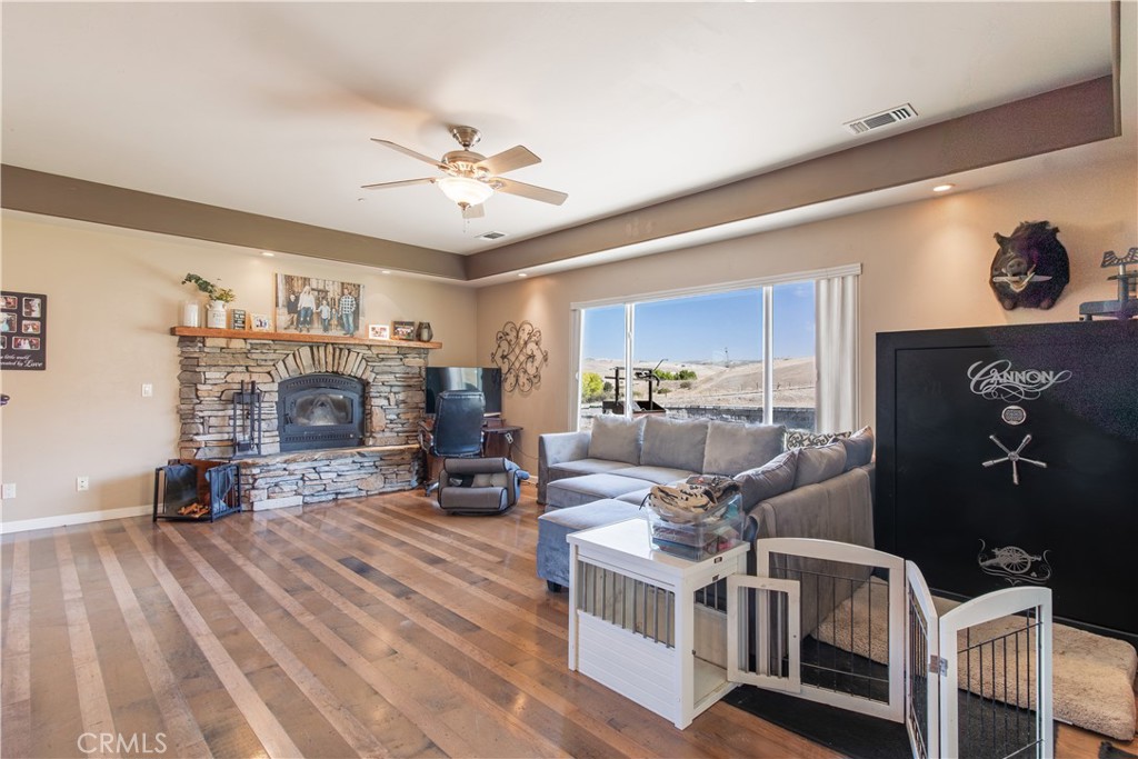 76925 Barker Road Property Photo 10