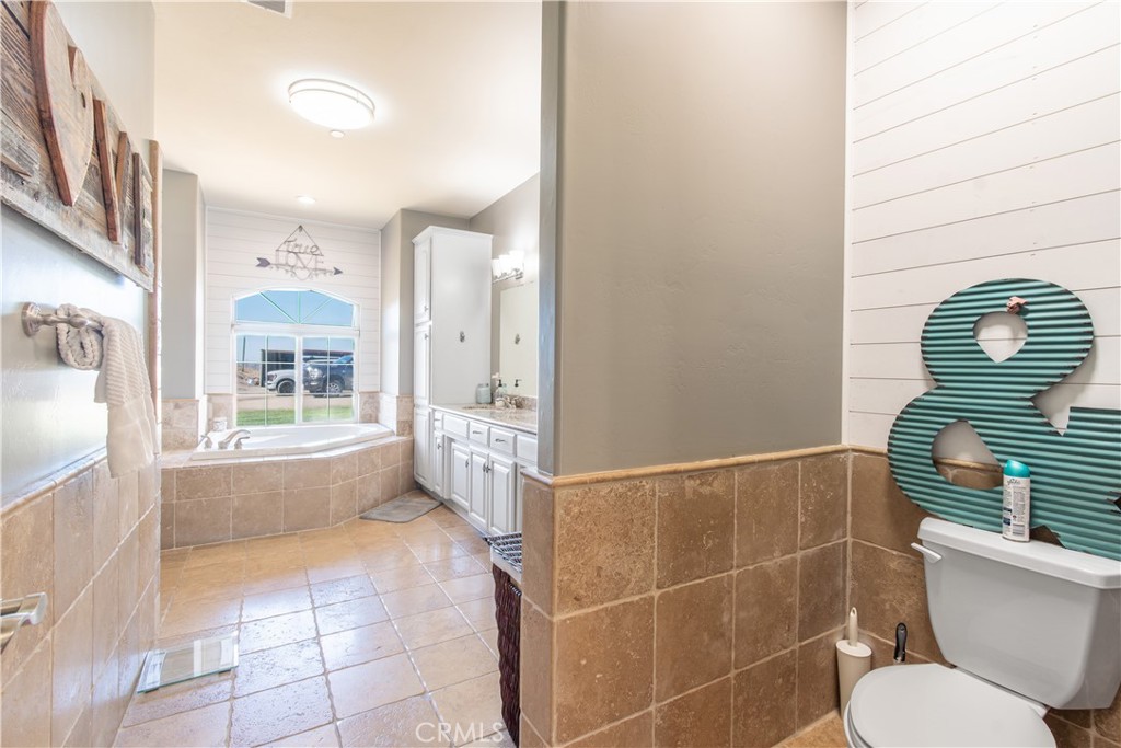 76925 Barker Road Property Photo 13