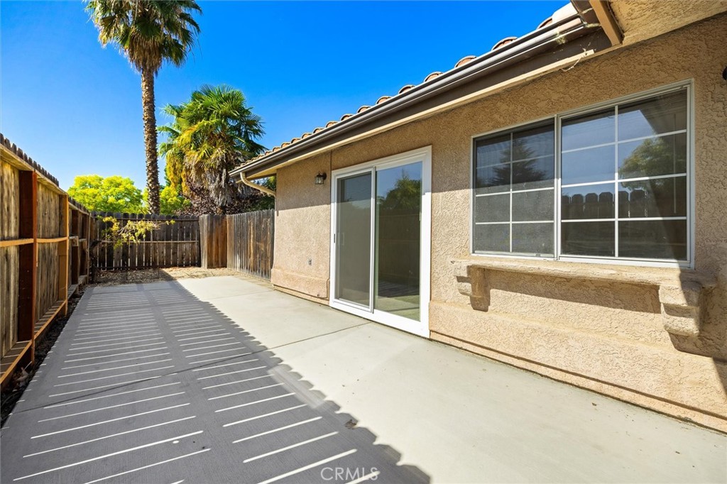 1137 Woodhaven Court Property Photo 4