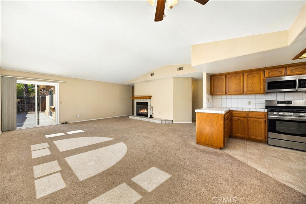 1137 Woodhaven Court Property Photo 5